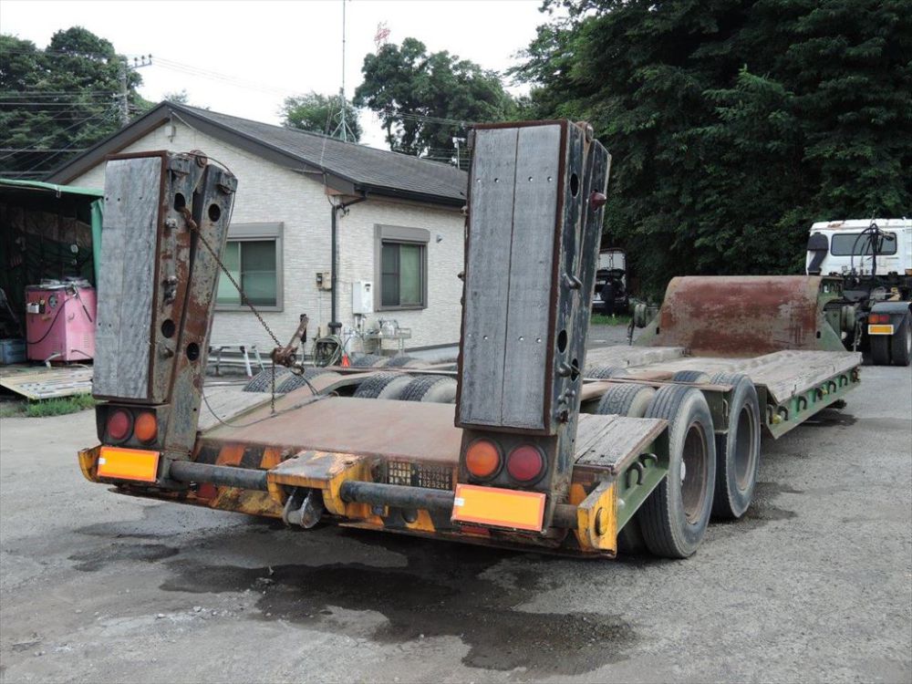 43593