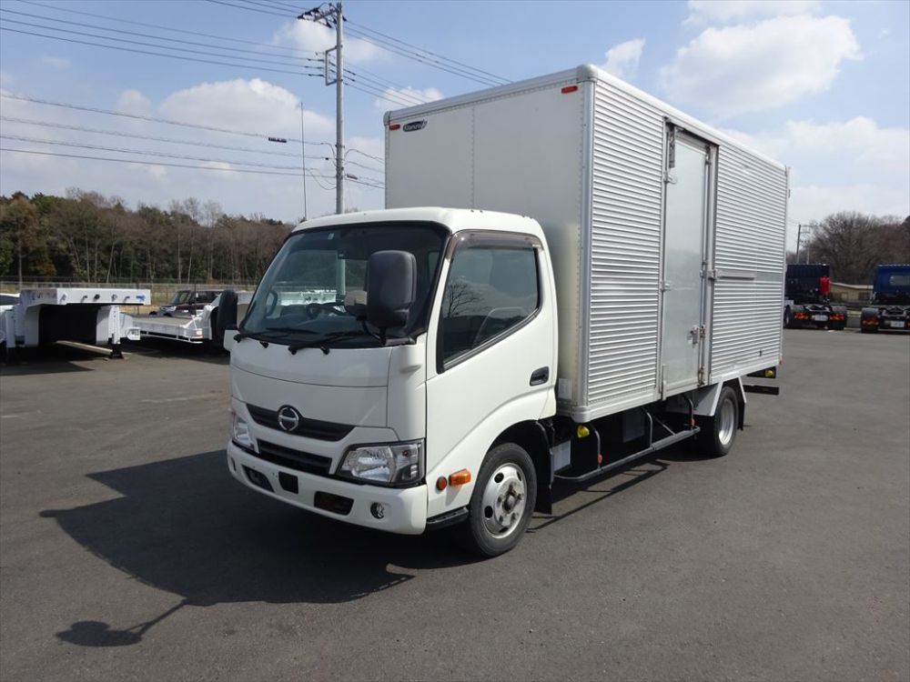 44032