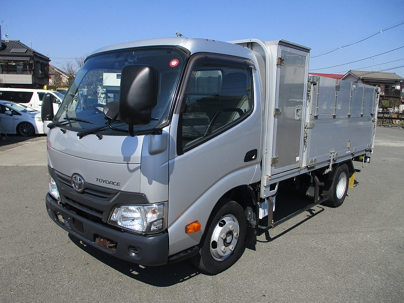 T07001
