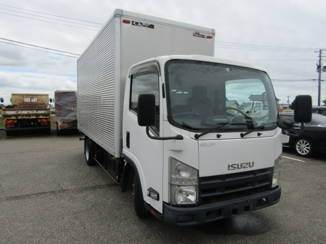 B972