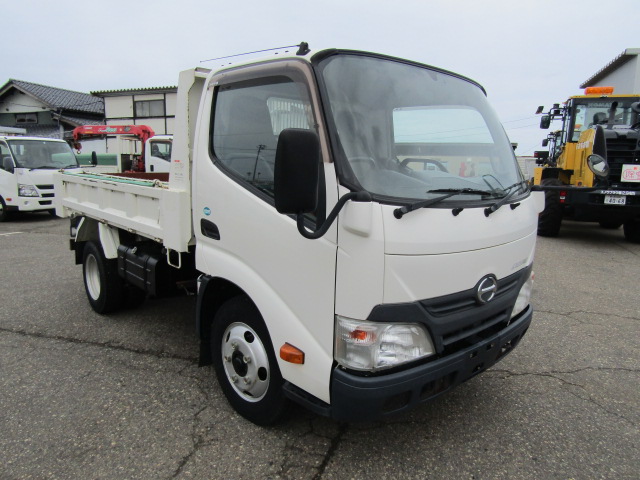 D753