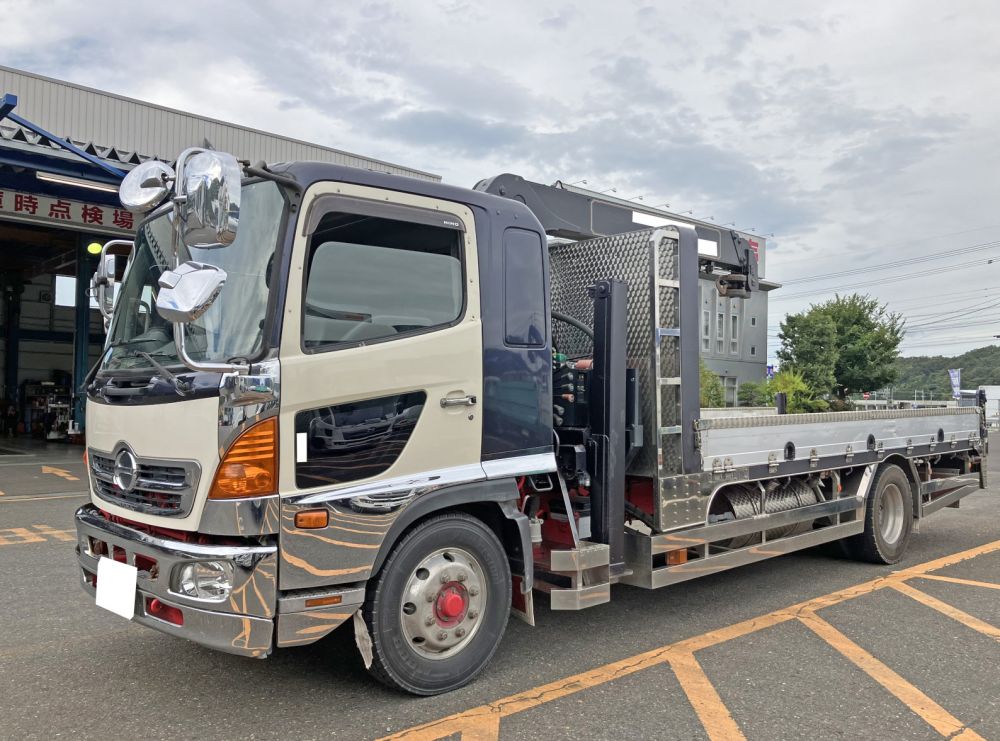 R100558