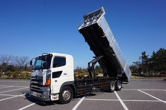7253